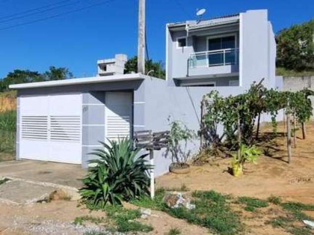 Duplex para Venda em Macaé, Lagoa, 3 dormitórios, 1 suíte, 2 banheiros, 1 vaga