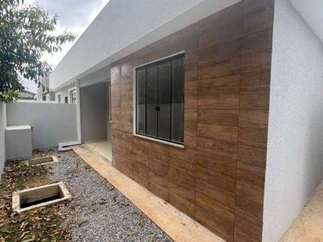 Casa para Venda em Rio das Ostras, Verdes Mares, 2 dormitórios, 1 suíte, 2 banheiros, 1 vaga