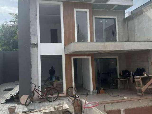 Duplex para Venda em Rio das Ostras, Colinas, 4 dormitórios, 1 suíte, 2 banheiros, 2 vagas