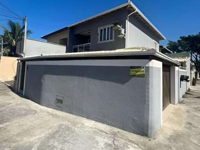 Casa para Venda em Rio das Ostras, Jardim Marilea, 3 dormitórios, 2 suítes, 2 banheiros, 3 vagas