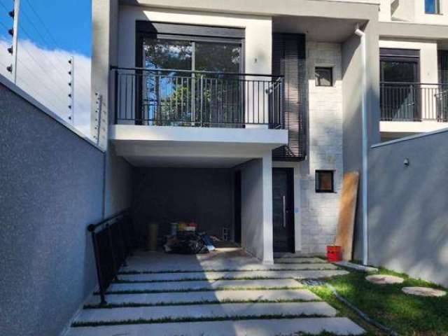 Sobrado 190 m² com 3 quartos, 3 Suites, Churrasqueira, com Quintal à venda por R$ 1.430.000 - Campo Comprido - Curitiba/PR