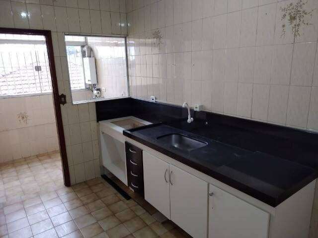 Apartamento sem elevador  68m² 03 dormitorios e 2 Vagas de Garagens