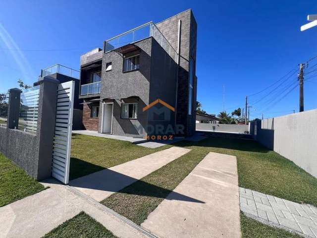 Triplex alto padrão em Pontal do Sul com terraço