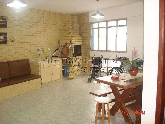 Apartamento 02 dormitórios, 98 metros da praia!!!