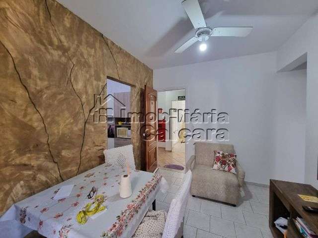 Apartamento com 01 dormitório no Caiçara á 400 metros da praia!!!