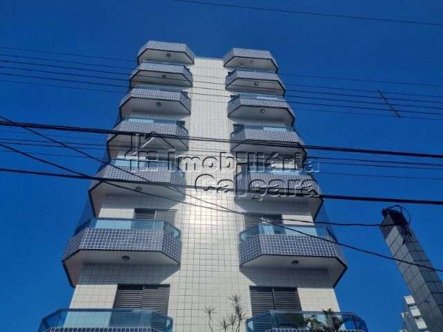 Apartamento com 02 dormitórios no Caiçara, á 300 metros da praia!!!