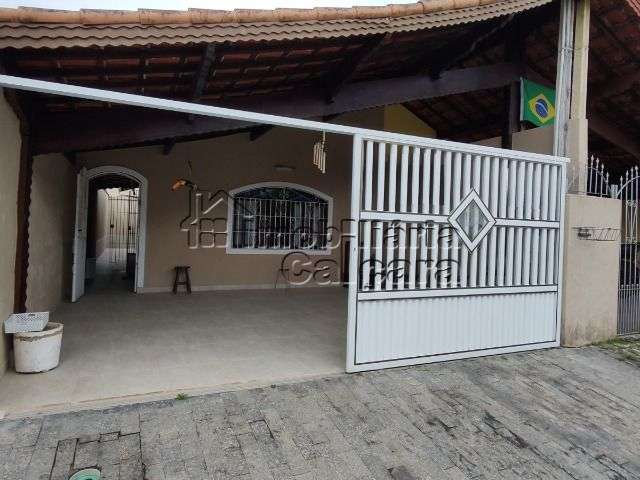 Casa com 02 dormitórios, no Caiçara, excelente oportunidade!!!