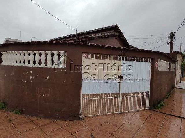 Linda casa á venda no bairro Caiçara