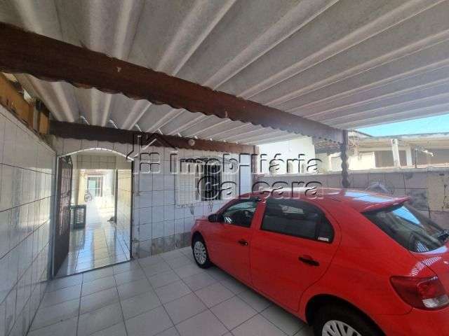 Casa com 2 quartos à venda na Avenida Milena Perutich, 560, Jardim Melvi, Praia Grande por R$ 315.000