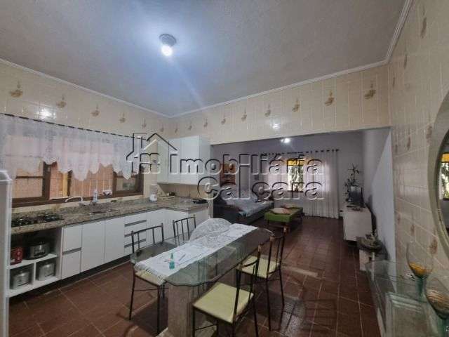 Linda casa á venda no bairro Flórida