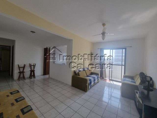 Apartamento com 01 dormitório, á 300 metros da praia!!!