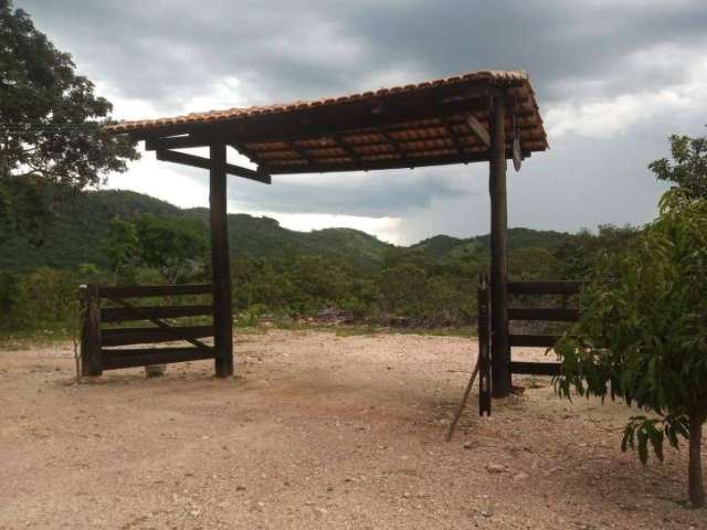 Terra de 16 Alqueires em Goiás Velho-GO ! Oportunidade !