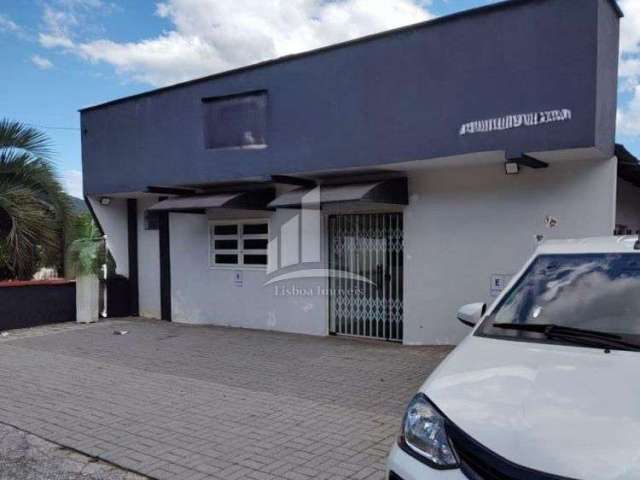 Casa Comercial a venda no bairro Saguaçu !!