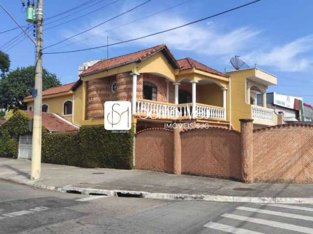 Oportunidade - Venda de ótima casa sobrado - Esquina - Jd Ismênia - SJC