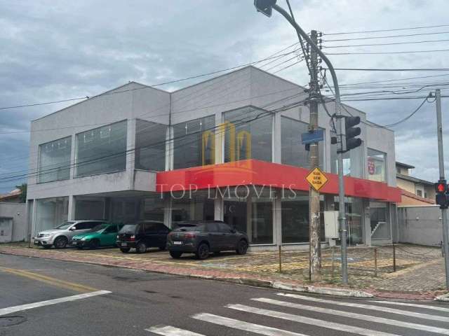 Ponto comercial com 671m2 de área construída na Av. barbacena