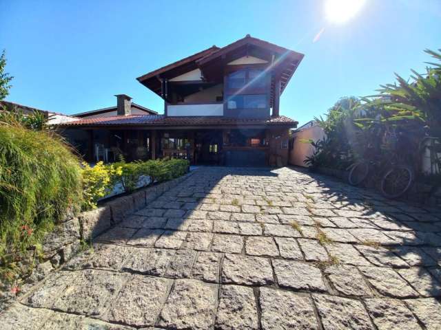 Casa fantastica a venda em Ubatuba no Itaguá