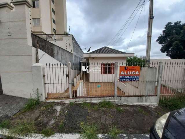 Excelente casa térrea disponível para locação na vila leonor com 01 vaga de garagem