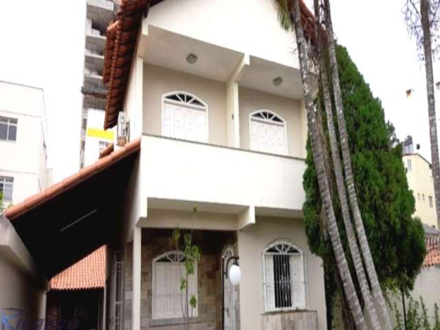 Casa à venda com 5 suítes na Praia do Morro, Guarapari ES