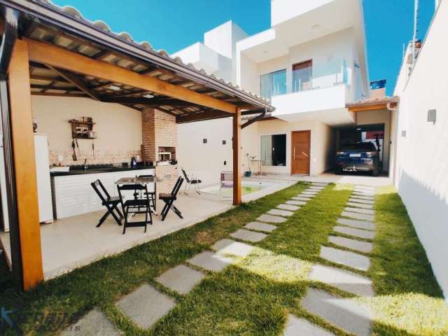 Casa Duplex à venda, 3 quartos, sendo 3 suítes  com espaço gourmet e piscina na Praia do Morro - Guarapari ES