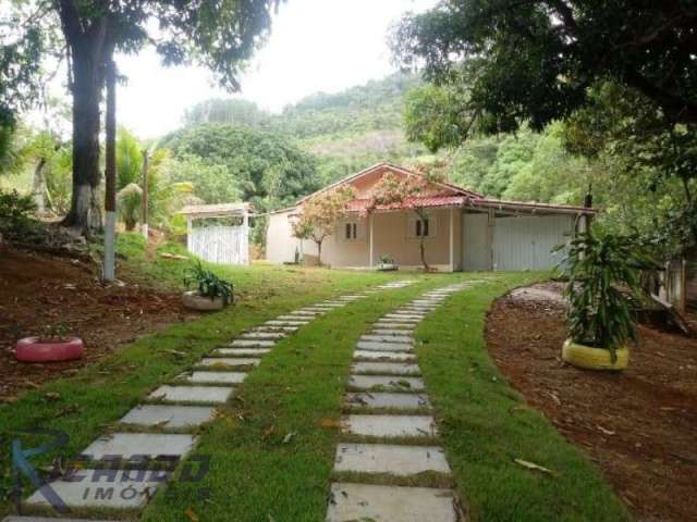 Chácara à Venda com Casas em Iguape, Guarapari-ES