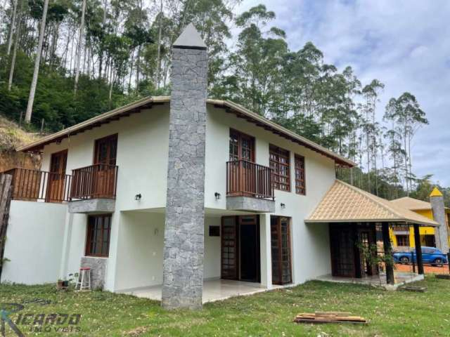 Casa Duplex 3 quartos de alto padrão à venda em Buenos Aires, Guarapari - ES.