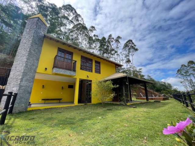 Casa Duplex de alto padrão à venda em Buenos Aires, Guarapari - ES.