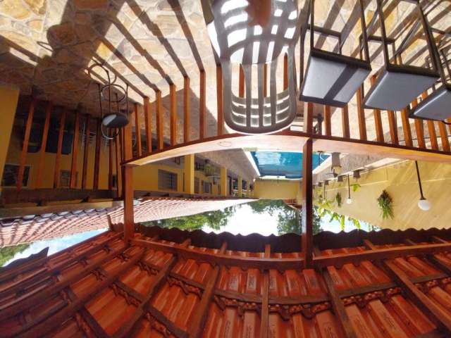 Chácara em Tatuí,  1.200 m², casa, piscina, pomar, toda murada.