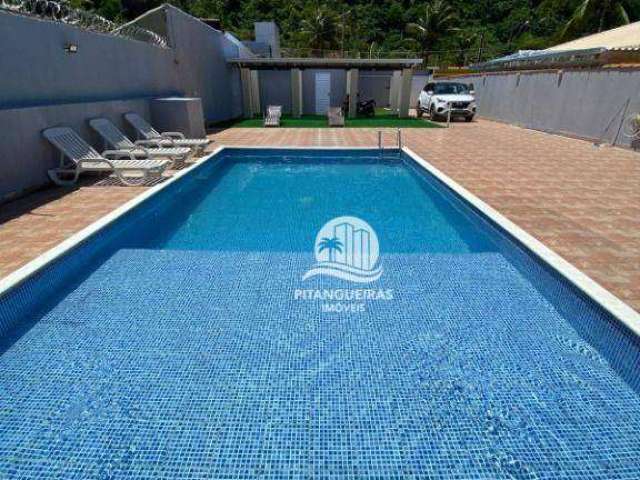 Linda casa reformada praia do guaiuba, piscina e área gourmet.