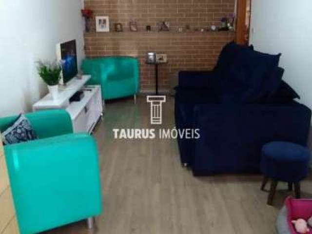 Casa com 2 quartos, 150 m², à venda por R$550.000