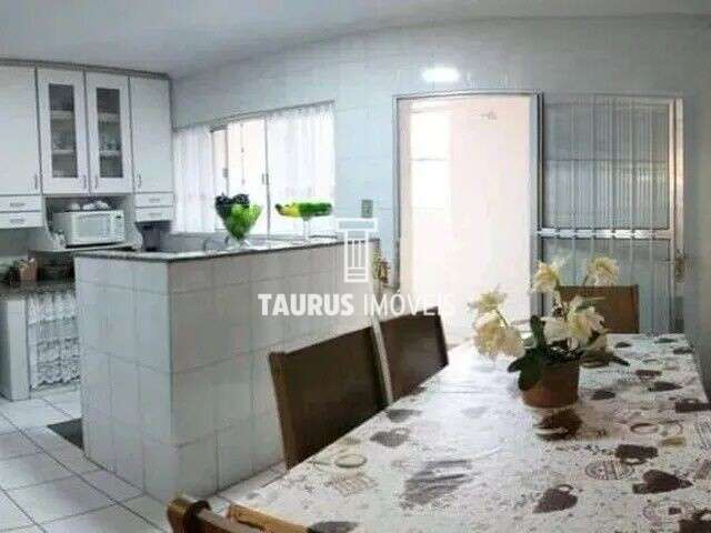 Sobrado 3 quartos, 208 m², à venda por R$ 760.000,00