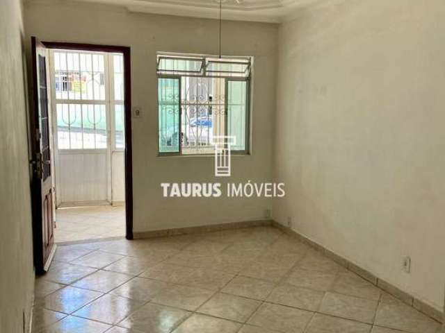 Casa 4 quartos, 204 m²,  à venda por R$779.000