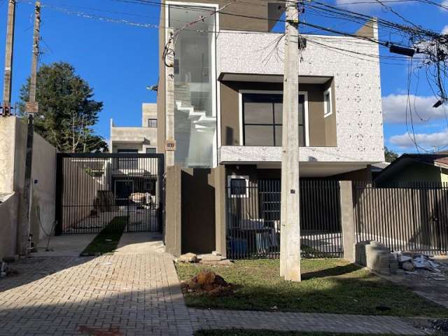 Exclusivo triplex frontal no bairro xaxim