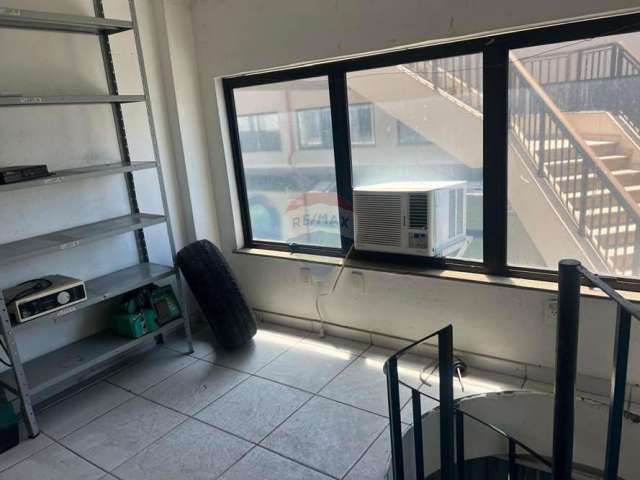 Loja box, 20 m² na Zona Oeste em Recreio Dos Bandeirantes, Rio de Janeiro