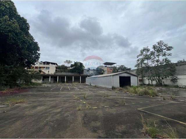 terreno de 7840m² com Galpão, espetacular, na taquara.