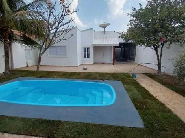 Casa Térrea à Venda 3 quartos 5 vagas piscina Morada do Ouro Cuiabá MT