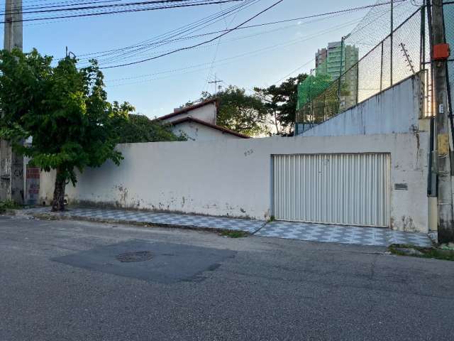 Vende casa no bairro de Fátima