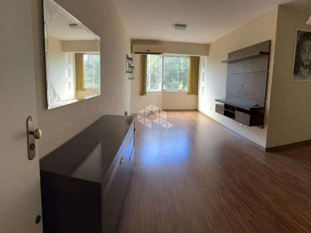 Apartamento à venda com 4 dormitórios, sendo 2 suítes e 1 vaga em Coqueiros - Florianópolis - SC