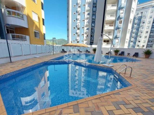 Apartamento com 3 quartos sendo 1 suíte e 2 vagas de garagem no bairro itacorubi em florianópolis/sc