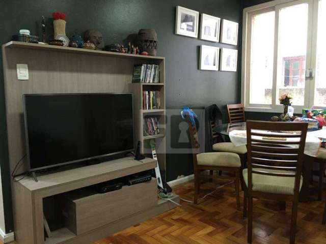 Excelente Casa de 2 Dorm. bairro Mont Serrat, Porto Alegre/ RS. 7m² Privativos.