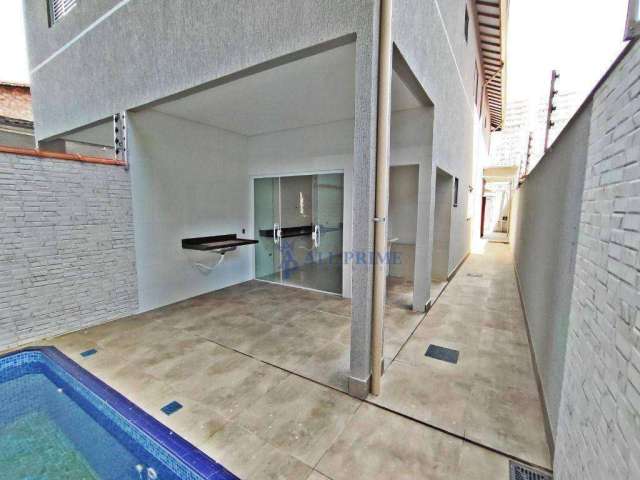 Sobrado 3 dormitórios com piscina