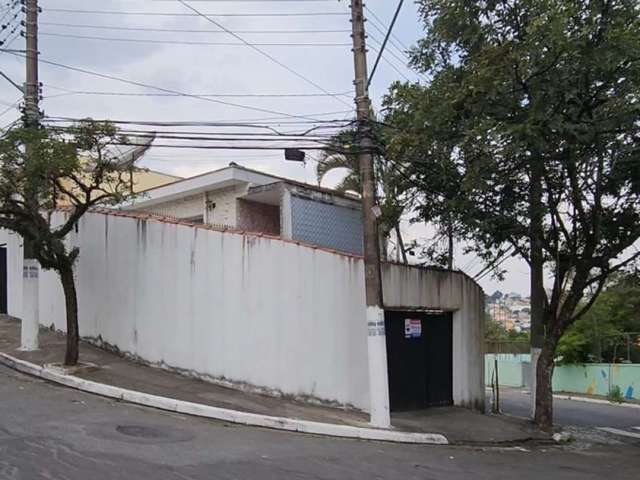 Casa tipo  para venda com 4 quartos, 261m²