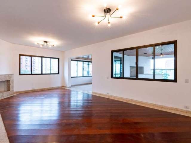 Apartamento tipo para venda com 4 quartos, 236m²