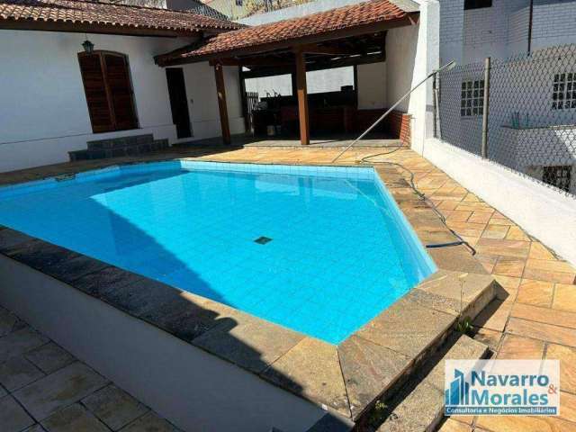 Casa com 4 dormitórios à venda, 318 m² por R$ 1.500.000 - Granja Viana - Cotia/SP