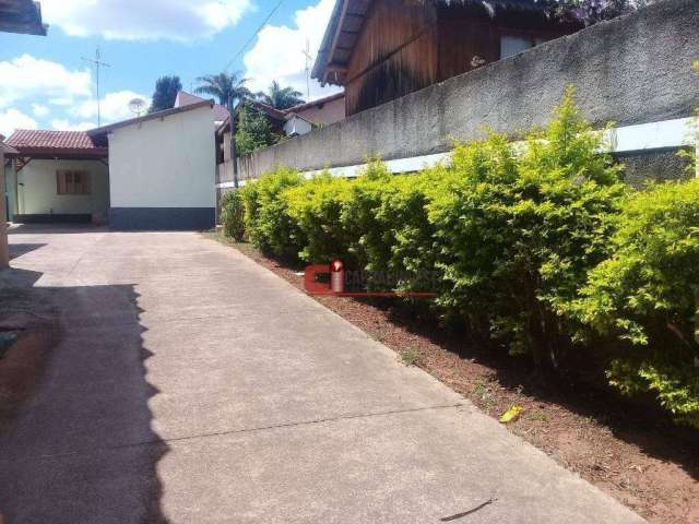 Casa com 3 dormitórios para alugar, 1 m² por R$ 3.100,00/mês - Dom Bosco - Jaguariúna/SP