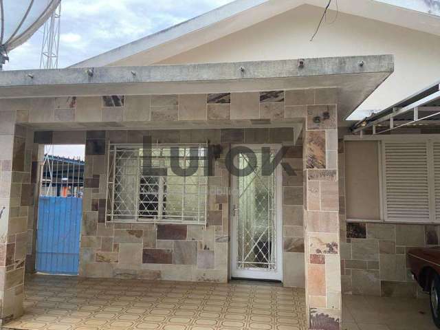 Casa com 2 quartos à venda na Rua José Pisciotta, 65, Vila São Luiz, Valinhos, 197 m2 por R$ 890.000