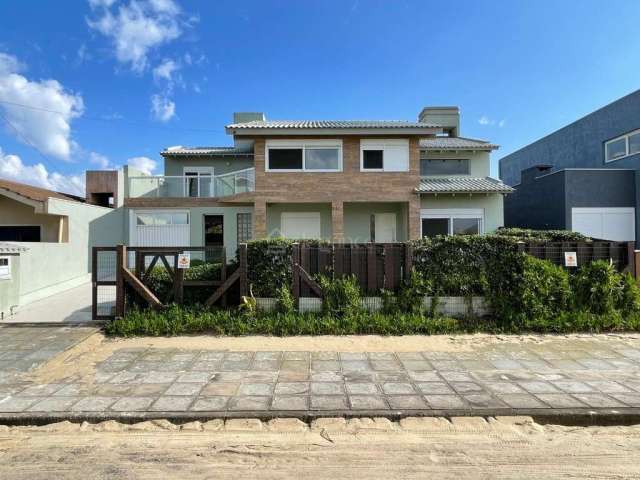 Casa com 4 quartos à venda na Avenida Beira Mar, 287, Remanso, Xangri-Lá por R$ 1.350.000