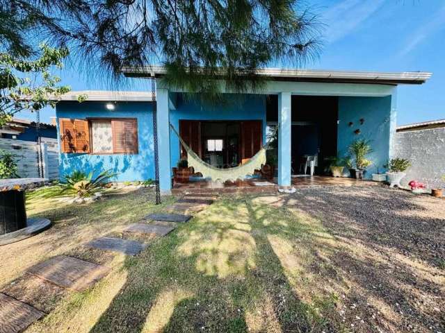 Casa com 2 quartos à venda na Opala, 148, Rainha do Mar, Xangri-Lá por R$ 420.000