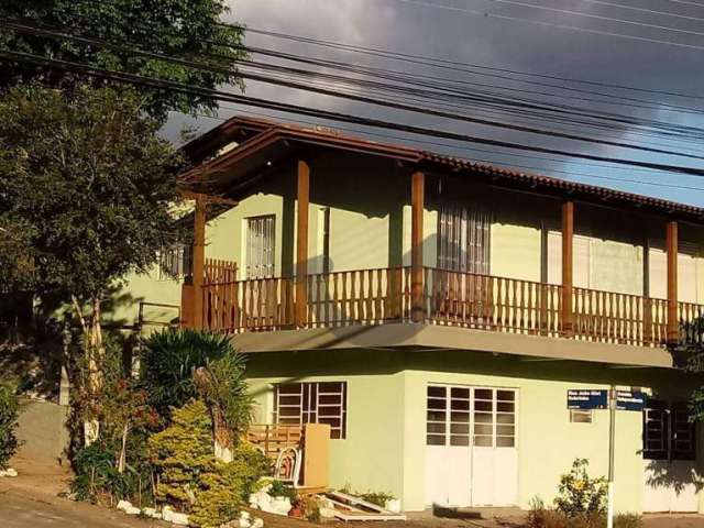 Casa com 3 dormitórios à venda, 177 m² por R$ 520.000  - após a Unisc - Santa Cruz do Sul/RS