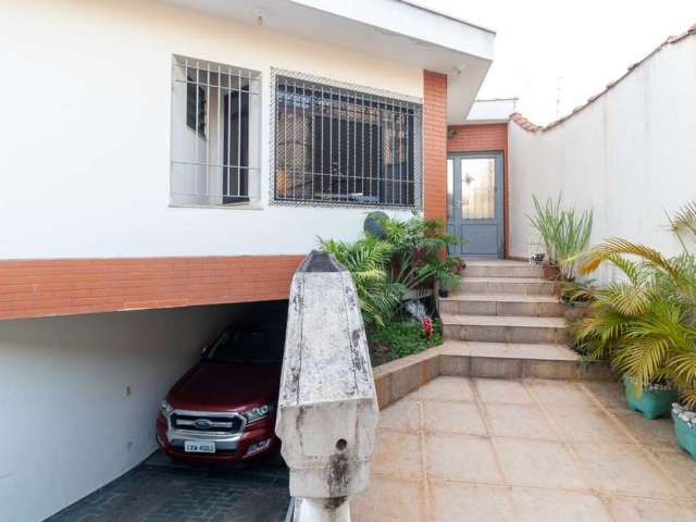 Elegante casa tipo  para venda com 3 quartos, 184m²