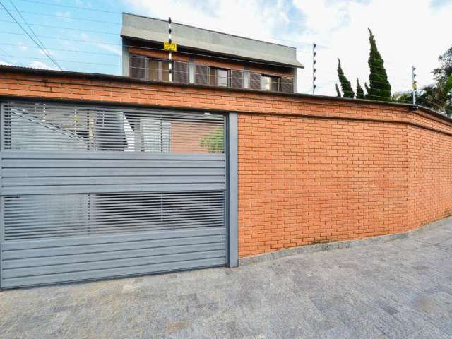 Versátil sobrado  para venda com 4 quartos, 422m²